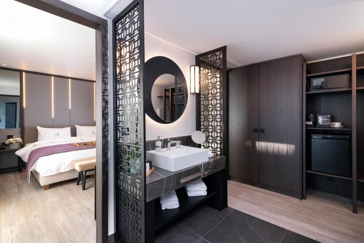 S Hotel Boutique سالونيك المظهر الخارجي الصورة Deluxe Room