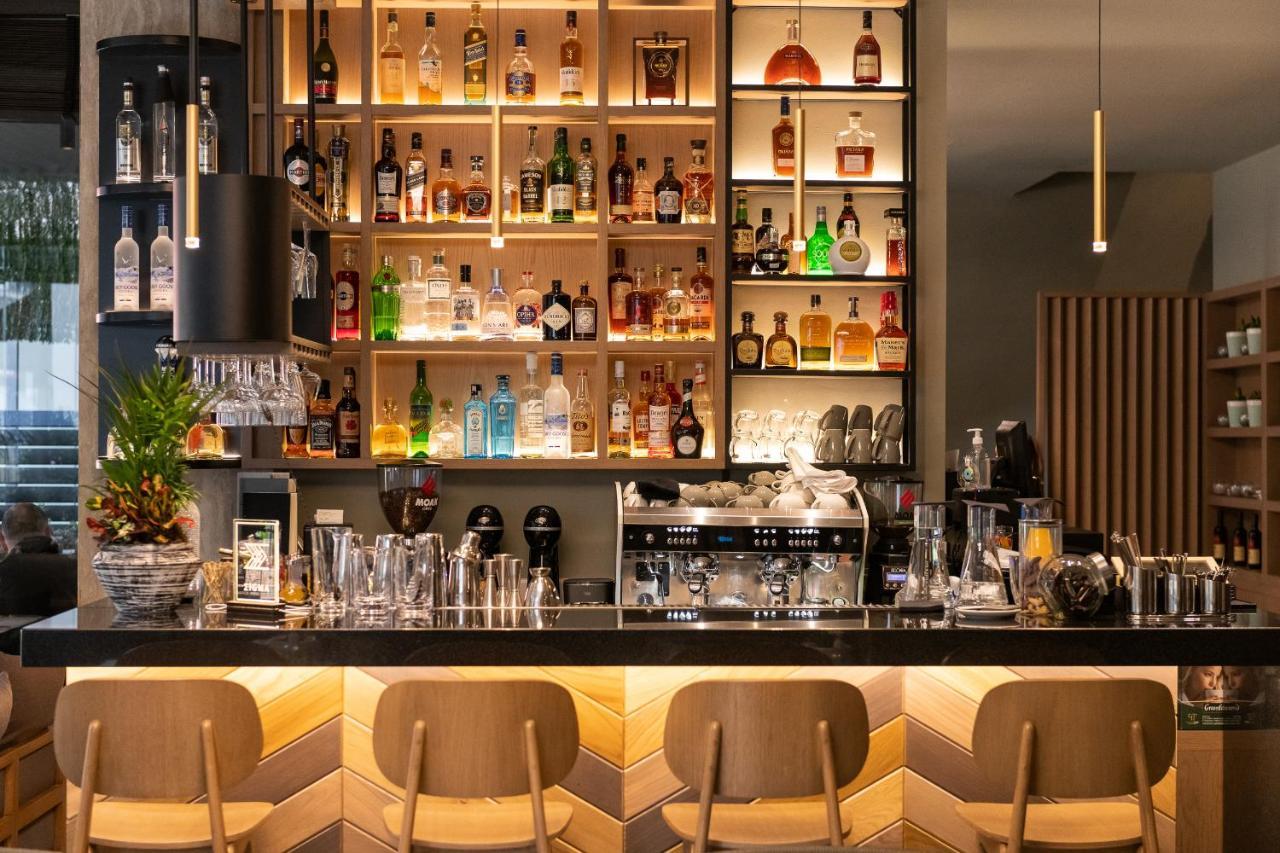S Hotel Boutique سالونيك المظهر الخارجي الصورة The bar at the restaurant