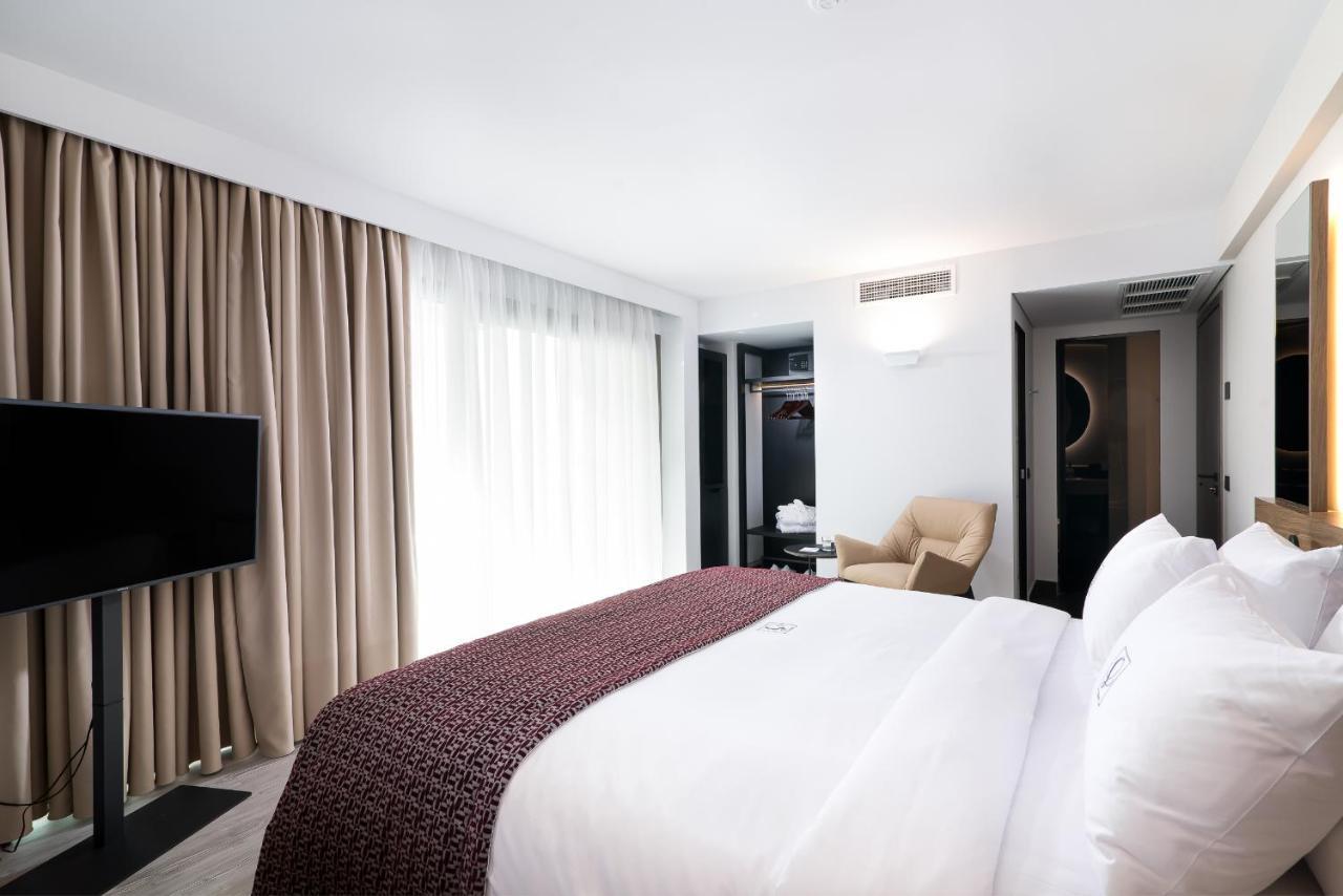 S Hotel Boutique سالونيك المظهر الخارجي الصورة A bedroom at the hotel
